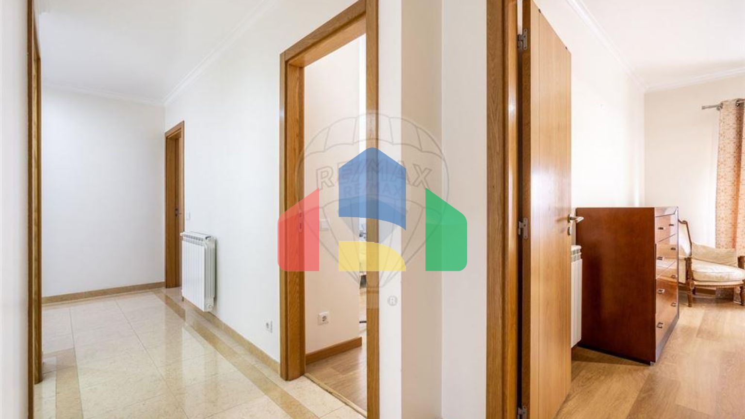 Residential - Condo/Apartment - T3 - Porto de Mós - São João Baptista e São Pedro, Porto de Mos - PT