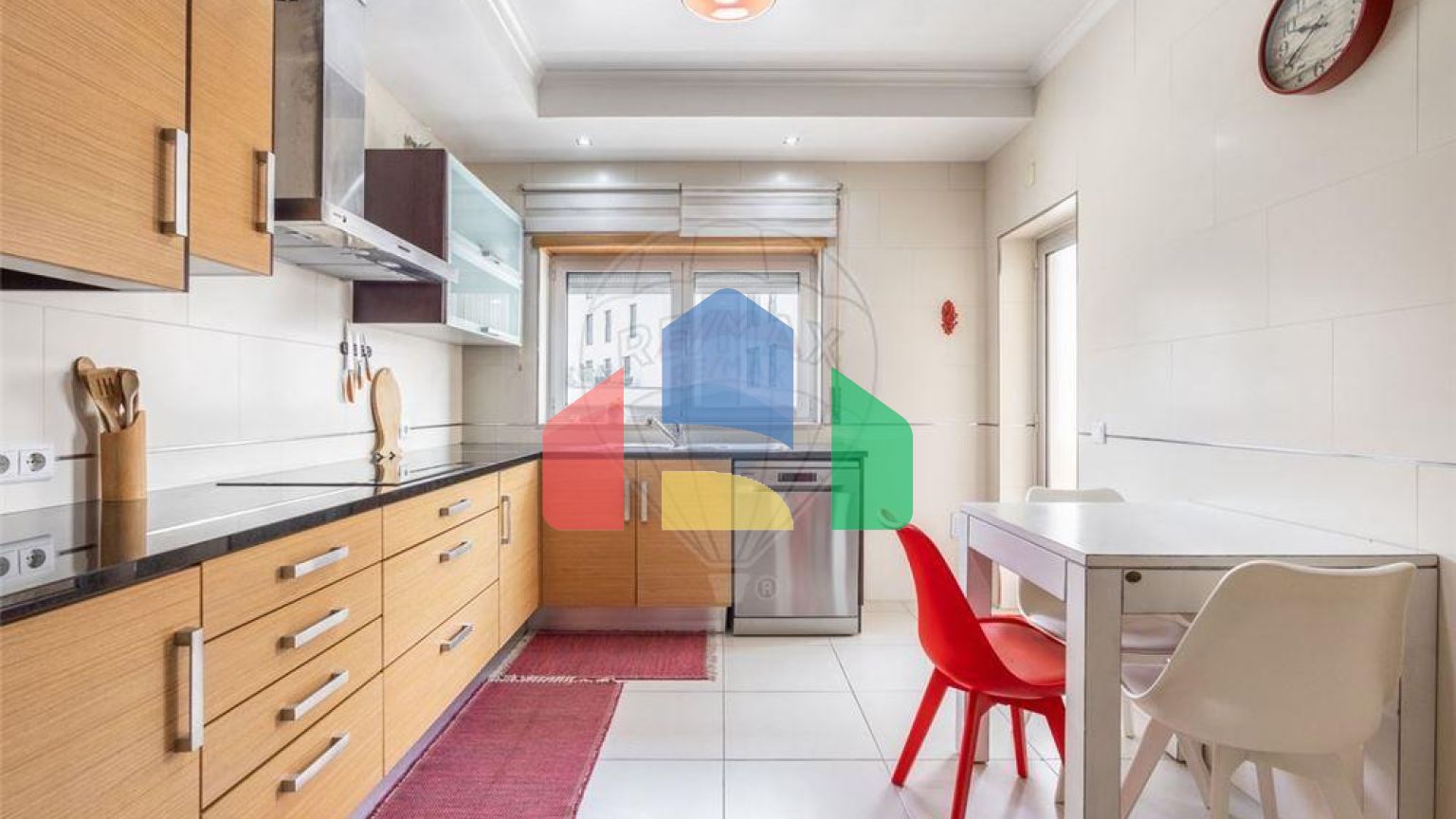 Residential - Condo/Apartment - T3 - Porto de Mós - São João Baptista e São Pedro, Porto de Mos - PT