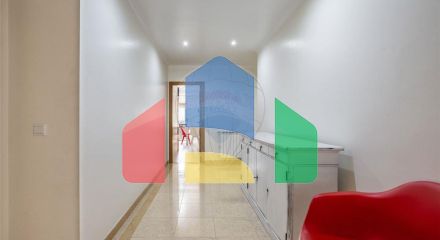 Residential - Condo/Apartment - T3 - Porto de Mós - São João Baptista e São Pedro, Porto de Mos - PT