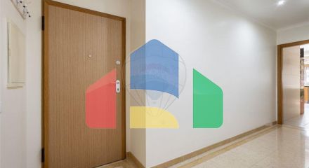 Residential - Condo/Apartment - T3 - Porto de Mós - São João Baptista e São Pedro, Porto de Mos - PT