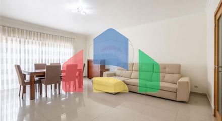Residential - Condo/Apartment - T3 - Porto de Mós - São João Baptista e São Pedro, Porto de Mos - PT