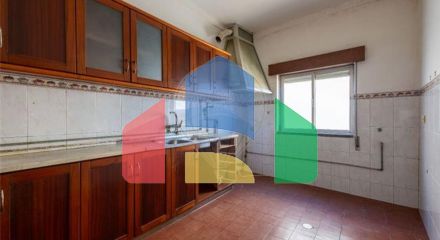 Residential - Condo/Apartment - T2 - Rio de Moinhos, Abrantes - PT