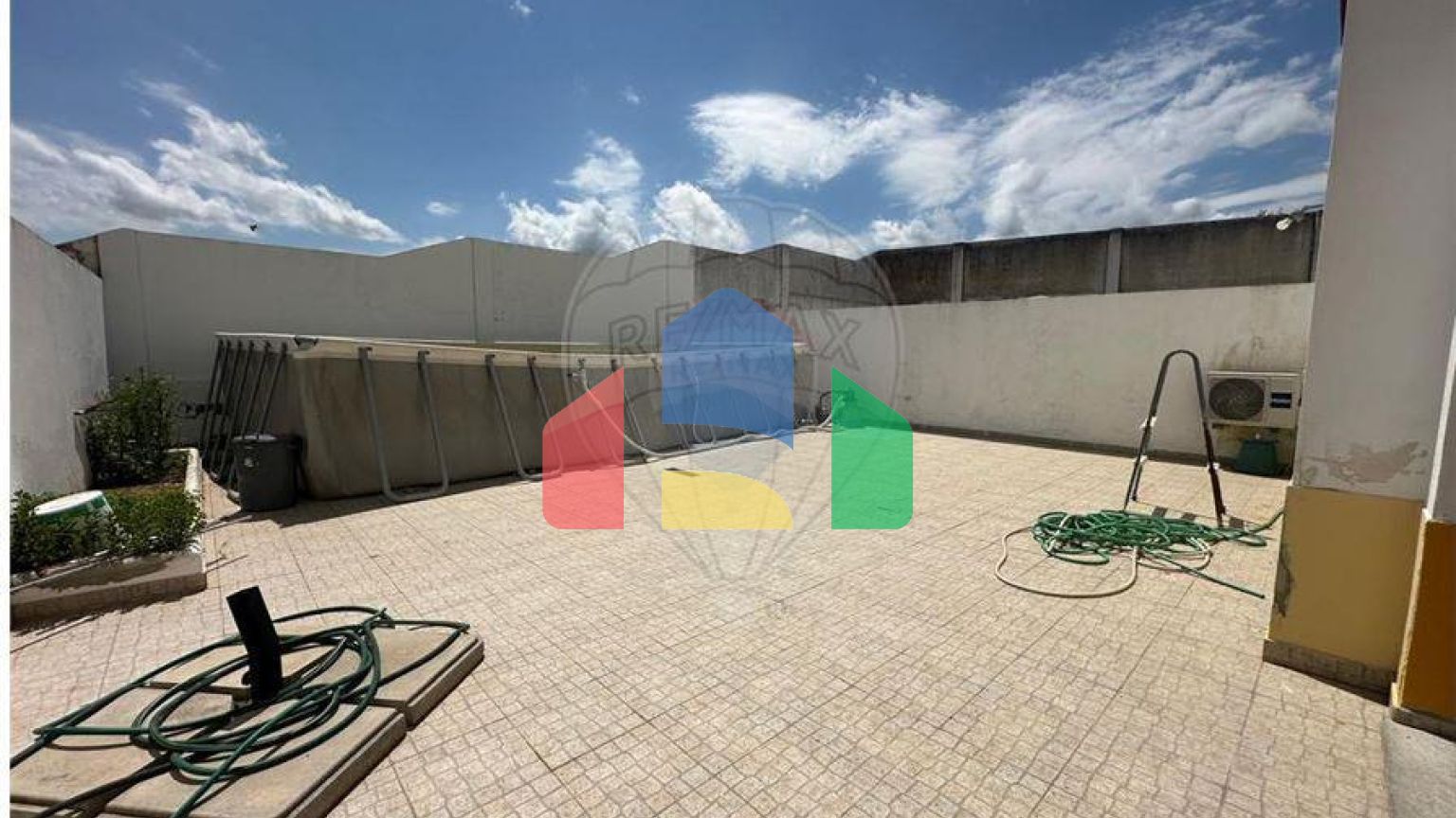 Residential - Single Family Home - T4 - Cuba, Cuba - PT