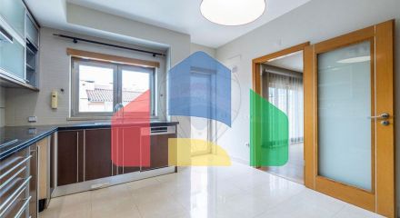 Residential - Condo/Apartment - T3 - Marrazes e Barosa, Leiria - PT