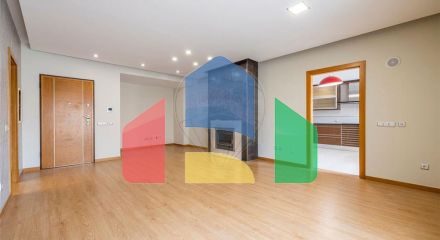 Residential - Condo/Apartment - T3 - Marrazes e Barosa, Leiria - PT