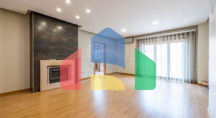 Residential - Condo/Apartment - T3 - Marrazes e Barosa, Leiria - PT