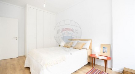 Residential - Condo/Apartment - T2 - Ajuda, Lisbon - PT
