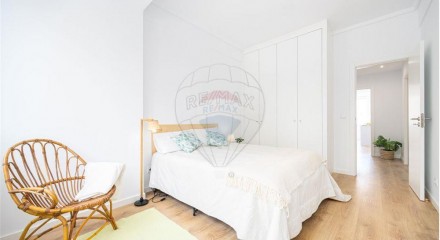 Residential - Condo/Apartment - T2 - Ajuda, Lisbon - PT