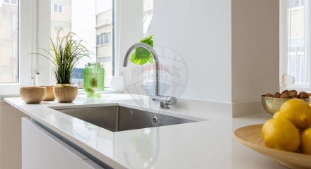 Residential - Condo/Apartment - T2 - Ajuda, Lisbon - PT