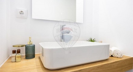 Residential - Condo/Apartment - T2 - Ajuda, Lisbon - PT