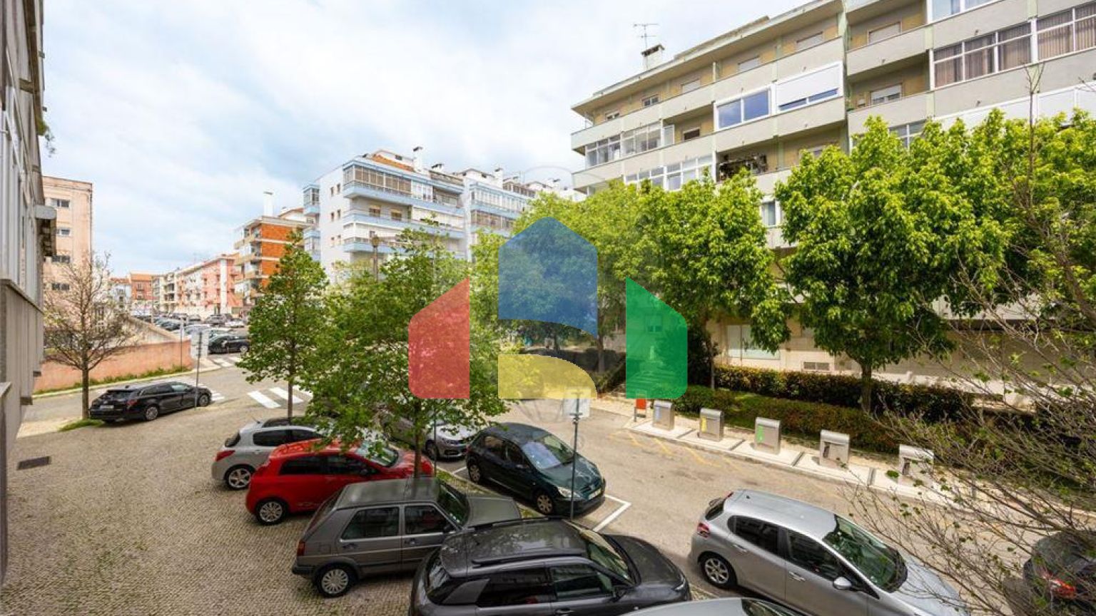 Residential - Condo/Apartment - T2 - Ajuda, Lisbon - PT