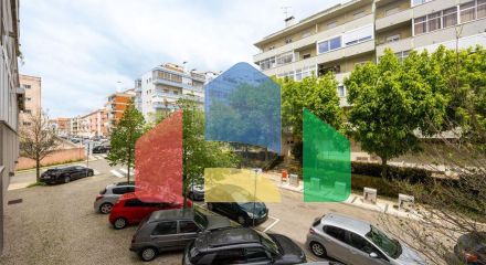 Residential - Condo/Apartment - T2 - Ajuda, Lisbon - PT