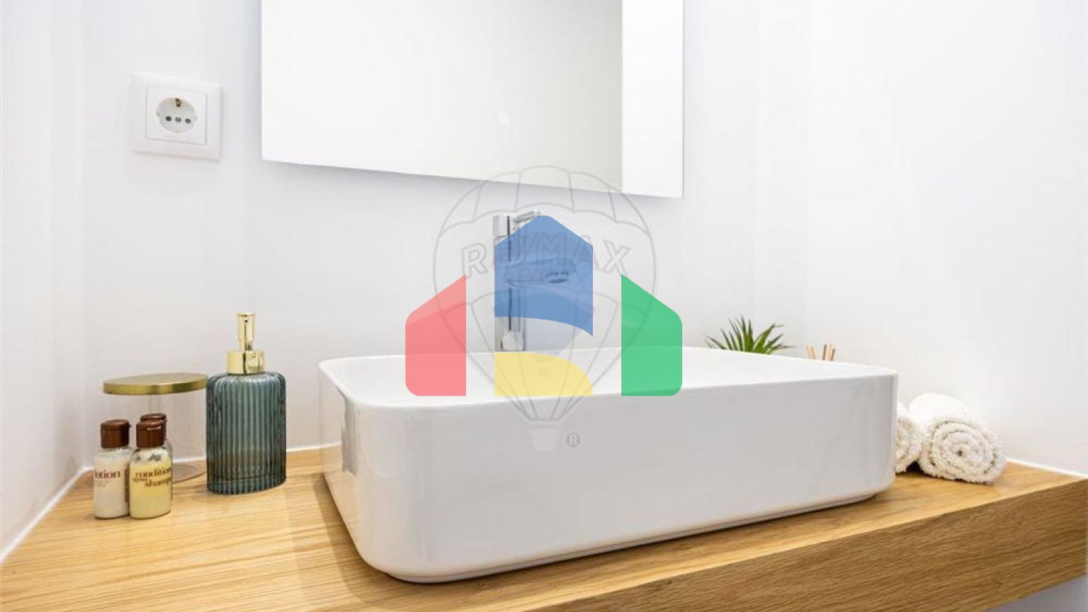 Residential - Condo/Apartment - T2 - Ajuda, Lisbon - PT