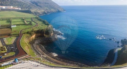 Residential - Single Family Home - T4 - Angra (S. Pedro), Angra do Heroismo - PT