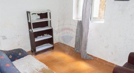 Residential - Single Family Home - T4 - Angra (S. Pedro), Angra do Heroismo - PT