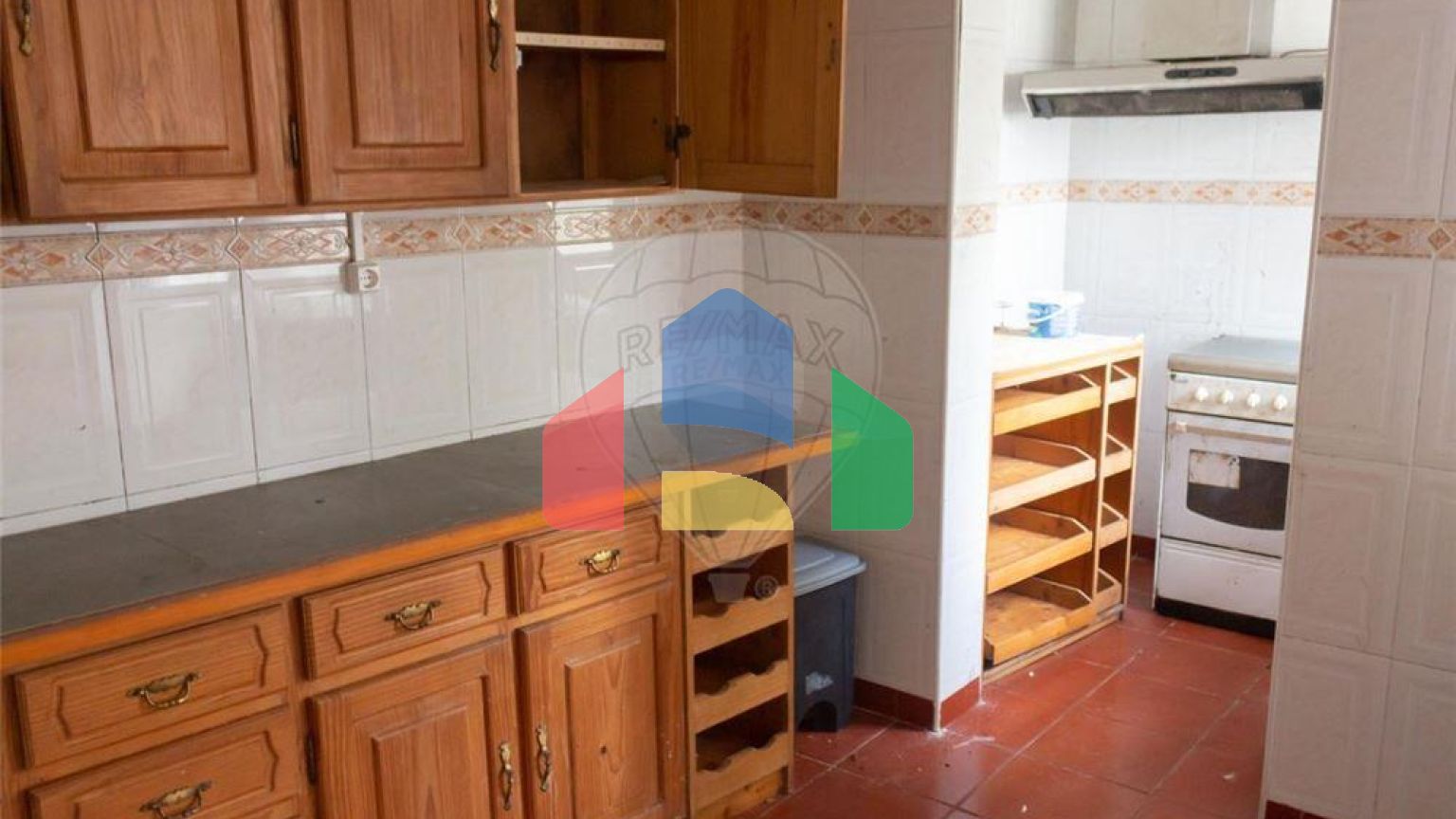 Residential - Single Family Home - T4 - Angra (S. Pedro), Angra do Heroismo - PT