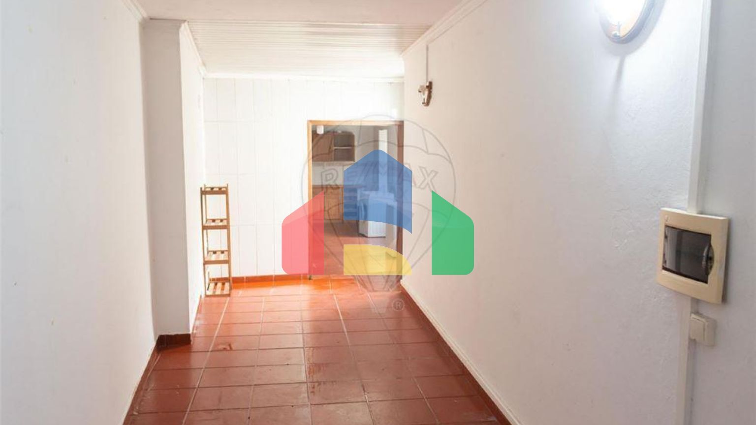 Residential - Single Family Home - T4 - Angra (S. Pedro), Angra do Heroismo - PT