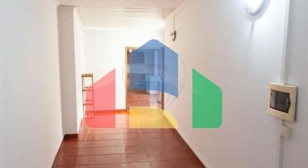 Residential - Single Family Home - T4 - Angra (S. Pedro), Angra do Heroismo - PT