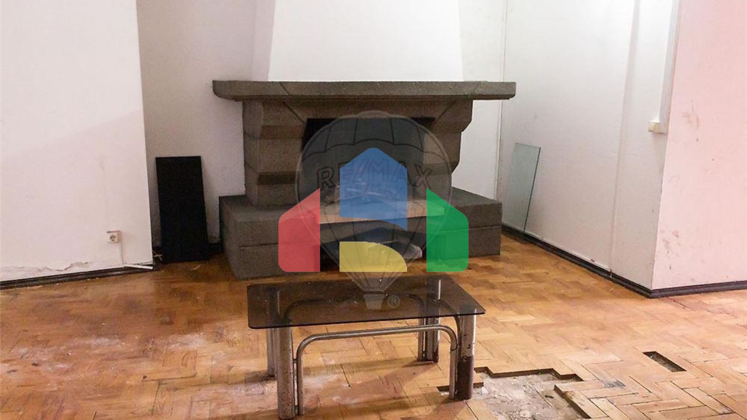 Residential - Single Family Home - T4 - Angra (S. Pedro), Angra do Heroismo - PT