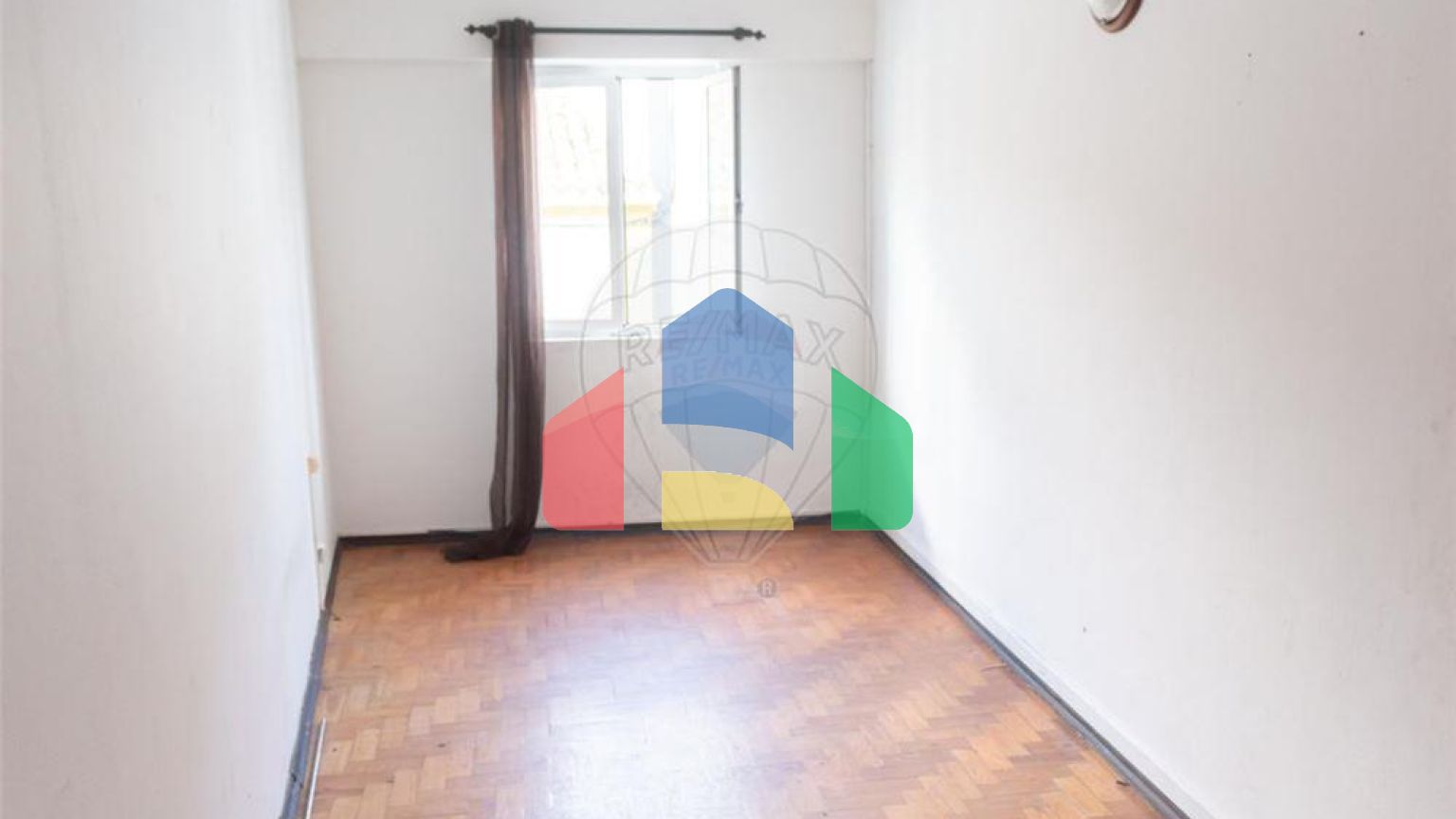 Residential - Single Family Home - T4 - Angra (S. Pedro), Angra do Heroismo - PT