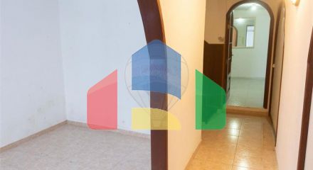 Residential - Single Family Home - T4 - Angra (S. Pedro), Angra do Heroismo - PT