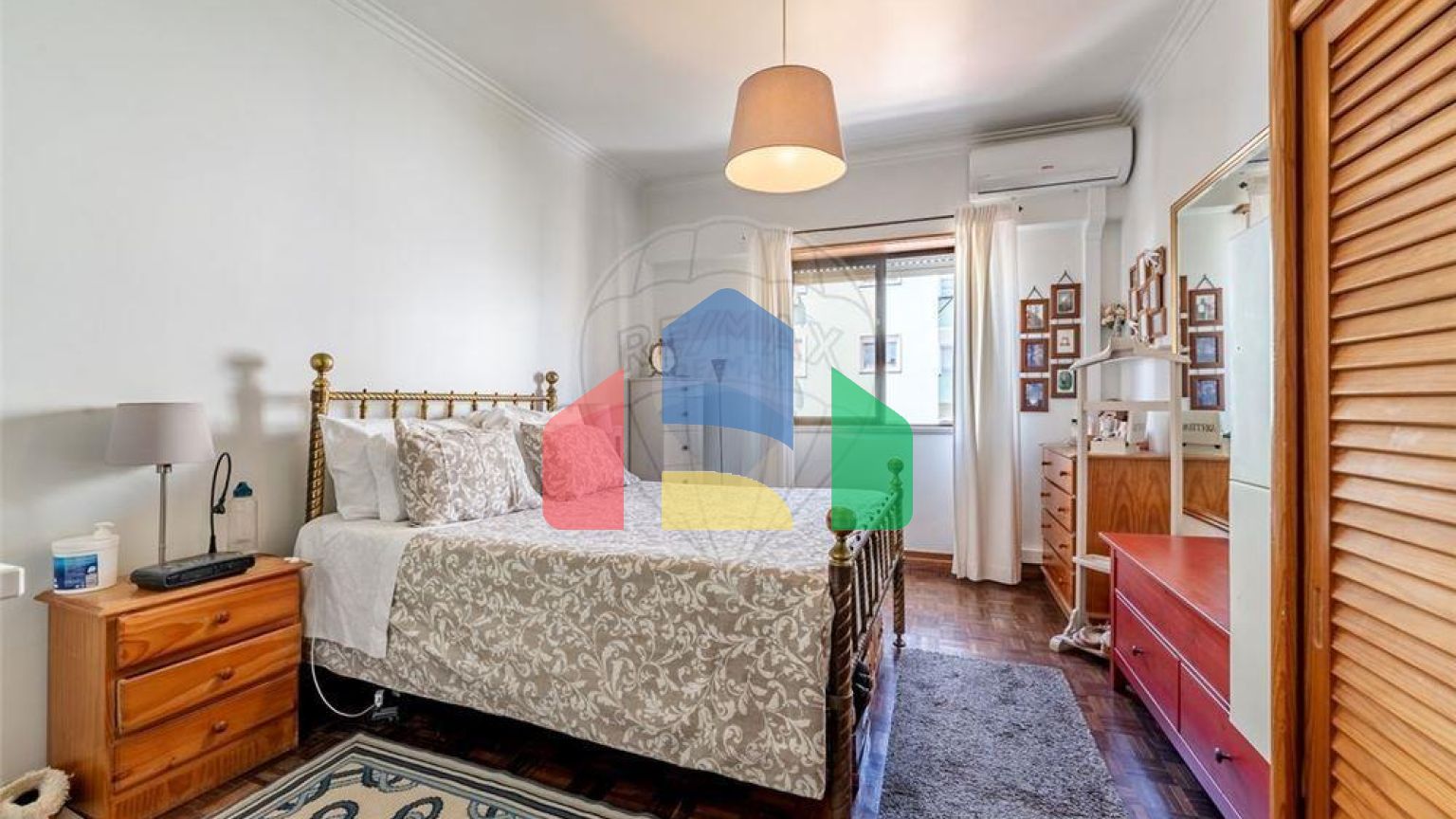 Residential - Condo/Apartment - T2 - Belém, Lisbon - PT