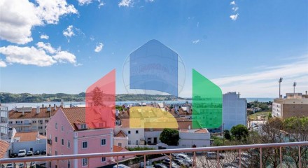 Residential - Condo/Apartment - T2 - Belém, Lisbon - PT