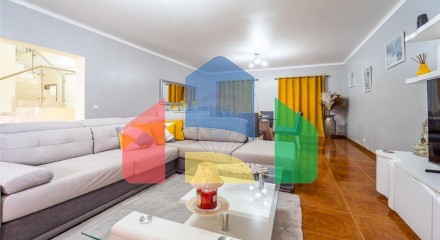 Residential - Single Family Home - T5 - S. Mateus da Calheta, Angra do Heroismo - PT