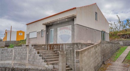 Residential - Single Family Home - T3 - S. Mateus da Calheta, Angra do Heroismo - PT