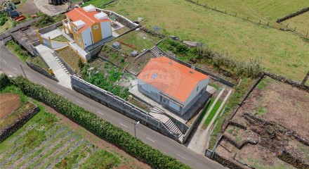 Residential - Single Family Home - T3 - S. Mateus da Calheta, Angra do Heroismo - PT