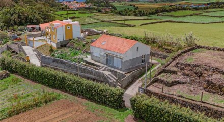 Residential - Single Family Home - T3 - S. Mateus da Calheta, Angra do Heroismo - PT