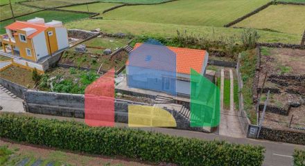 Residential - Single Family Home - T3 - S. Mateus da Calheta, Angra do Heroismo - PT