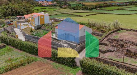 Residential - Single Family Home - T3 - S. Mateus da Calheta, Angra do Heroismo - PT