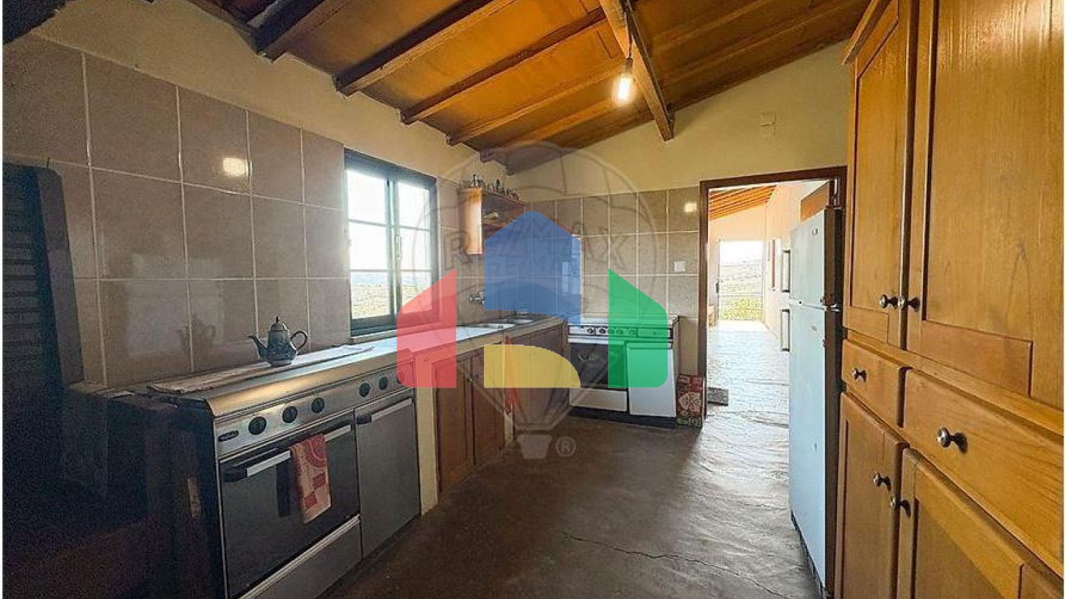 Residential - Farm - T5 - Vilarinho de Sao Romao, Sabrosa - PT