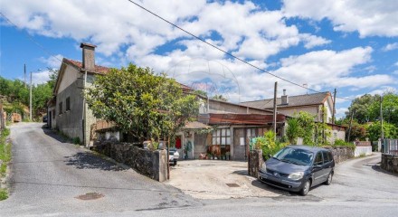 Residential - Single Family Home - T5 - Vila Verde e Barbudo, Vila Verde - PT
