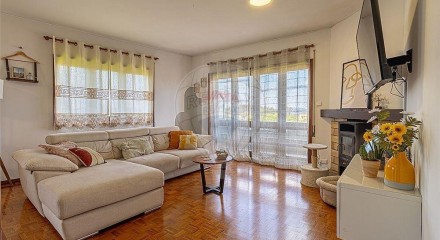 Residential - Condo/Apartment - T4 - Pedroso e Seixezelo, Vila Nova de Gaia - PT