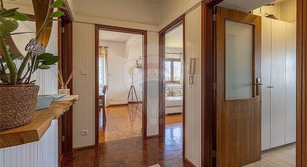 Residential - Condo/Apartment - T4 - Pedroso e Seixezelo, Vila Nova de Gaia - PT