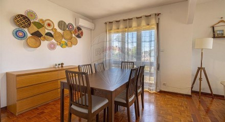 Residential - Condo/Apartment - T4 - Pedroso e Seixezelo, Vila Nova de Gaia - PT