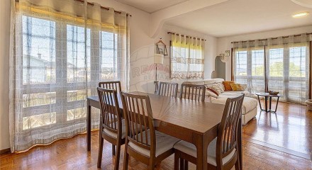 Residential - Condo/Apartment - T4 - Pedroso e Seixezelo, Vila Nova de Gaia - PT