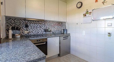 Residential - Condo/Apartment - T4 - Pedroso e Seixezelo, Vila Nova de Gaia - PT