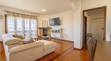 Residential - Condo/Apartment - T4 - Pedroso e Seixezelo, Vila Nova de Gaia - PT