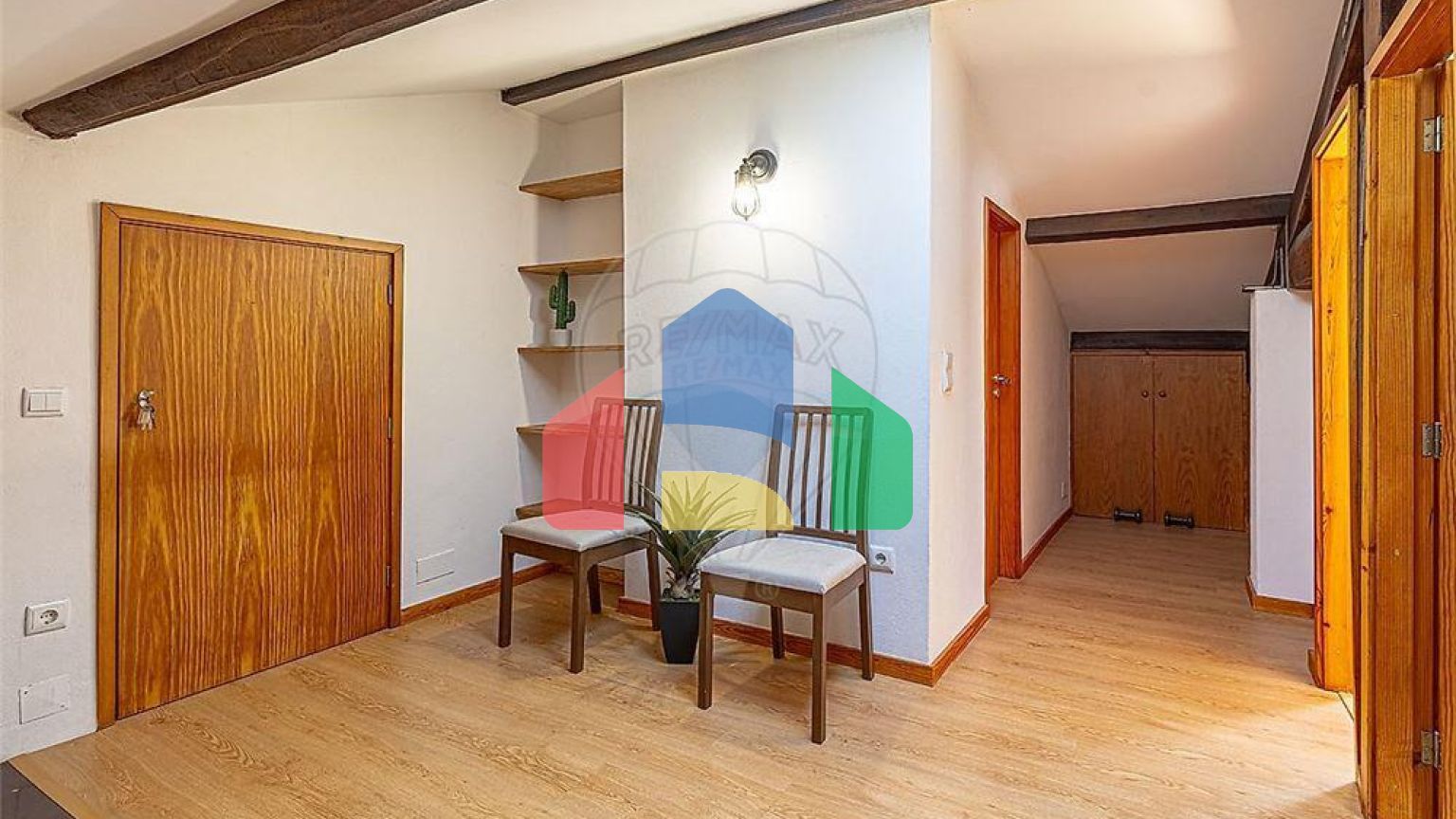 Residential - Condo/Apartment - T4 - Pedroso e Seixezelo, Vila Nova de Gaia - PT