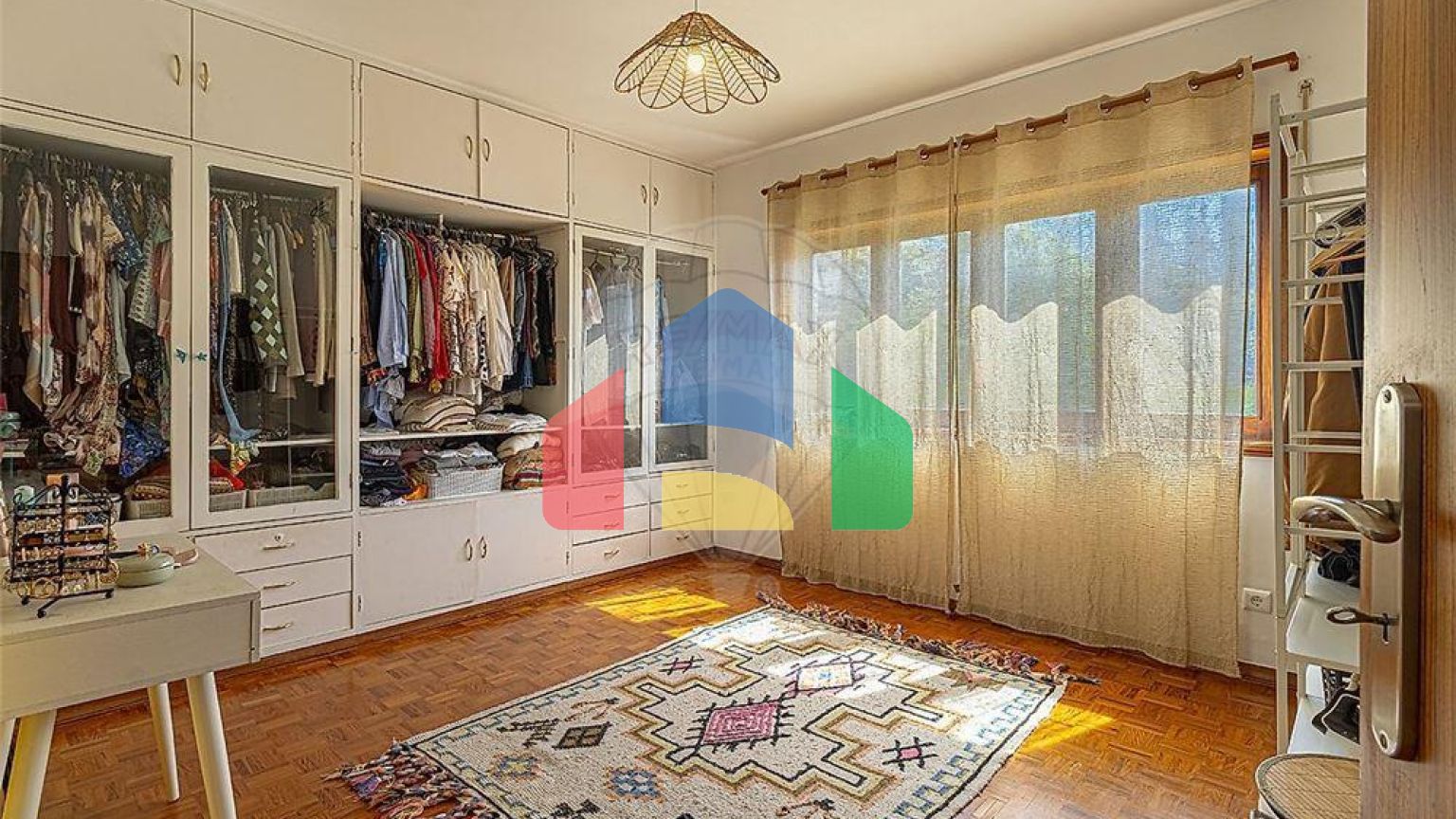 Residential - Condo/Apartment - T4 - Pedroso e Seixezelo, Vila Nova de Gaia - PT