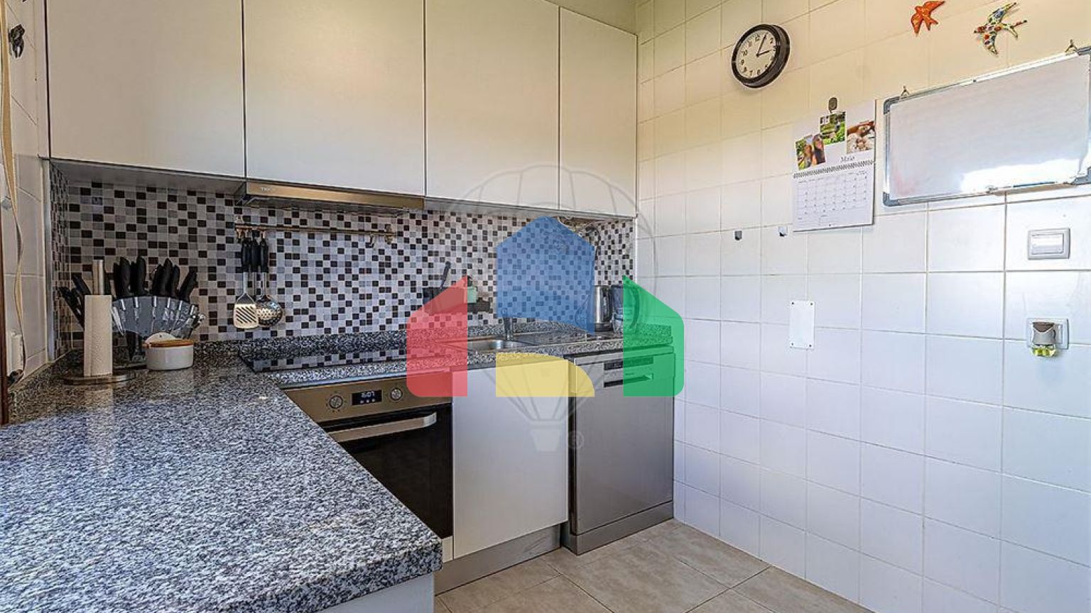 Residential - Condo/Apartment - T4 - Pedroso e Seixezelo, Vila Nova de Gaia - PT