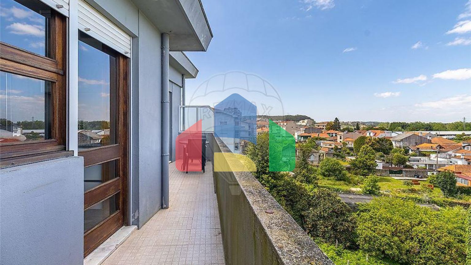 Residential - Condo/Apartment - T4 - Pedroso e Seixezelo, Vila Nova de Gaia - PT