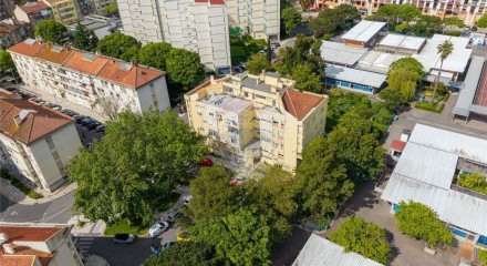 Residential - Condo/Apartment - T1 - Venteira, Amadora - PT