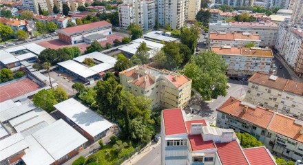 Residential - Condo/Apartment - T1 - Venteira, Amadora - PT