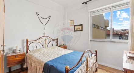 Residential - Condo/Apartment - T1 - Venteira, Amadora - PT