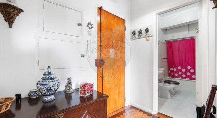 Residential - Condo/Apartment - T1 - Venteira, Amadora - PT