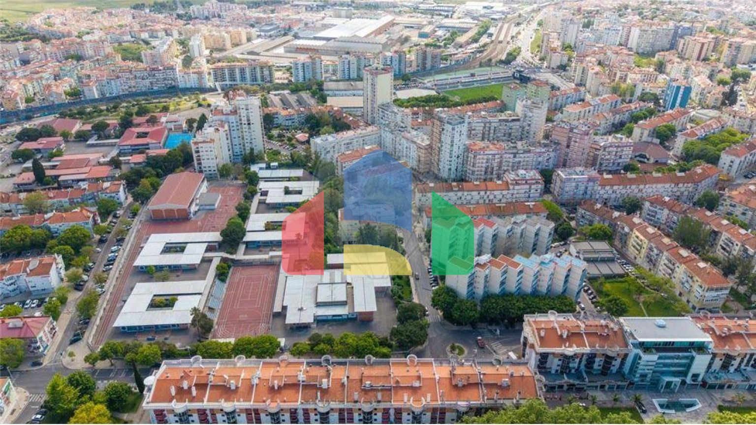 Residential - Condo/Apartment - T1 - Venteira, Amadora - PT